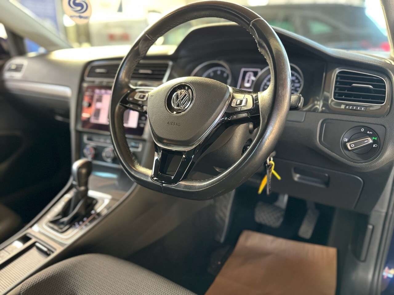 2017 VOLKSWAGEN GOLF 2017 VOLKSWAGEN GOLF