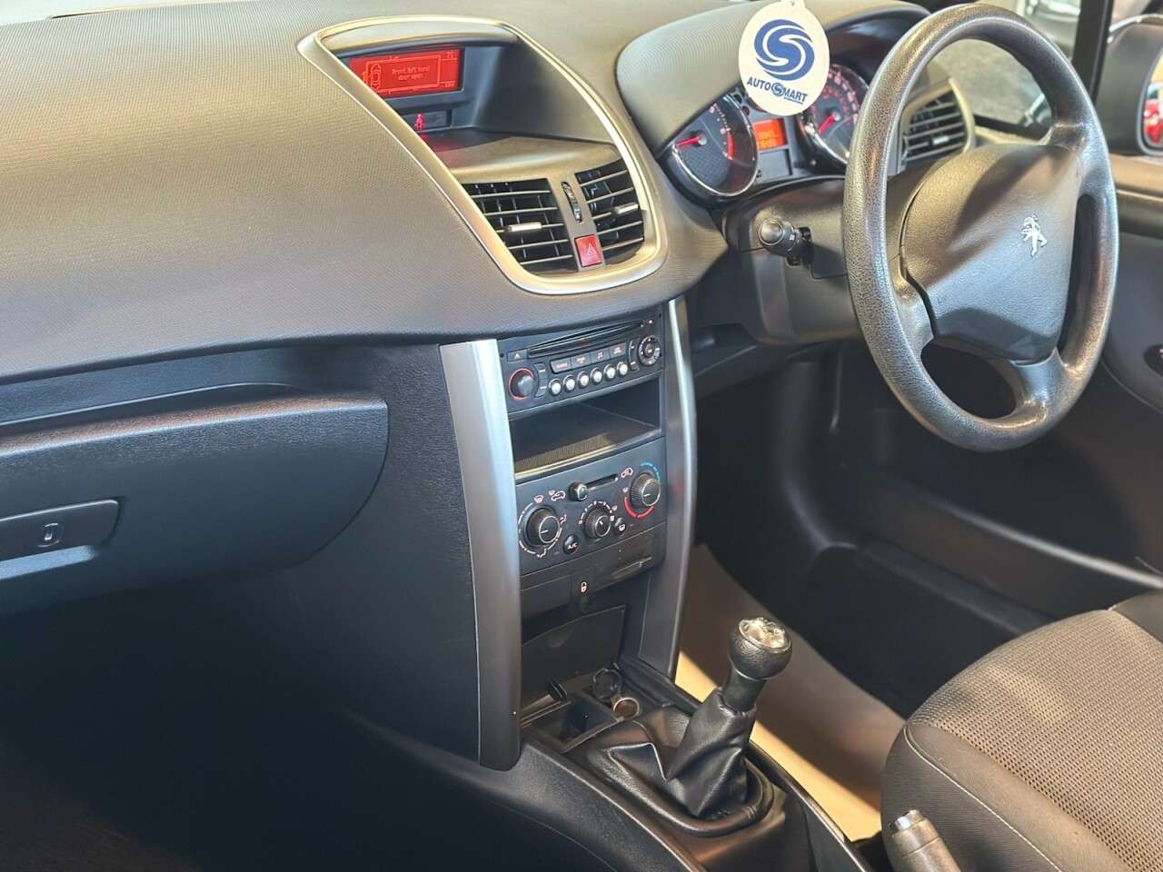 2012 PEUGEOT 207 2012 PEUGEOT 207