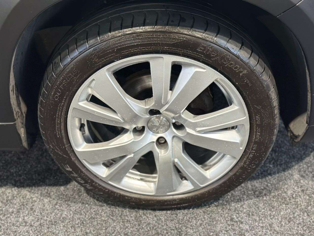 2019 PEUGEOT 2008 2019 PEUGEOT 2008