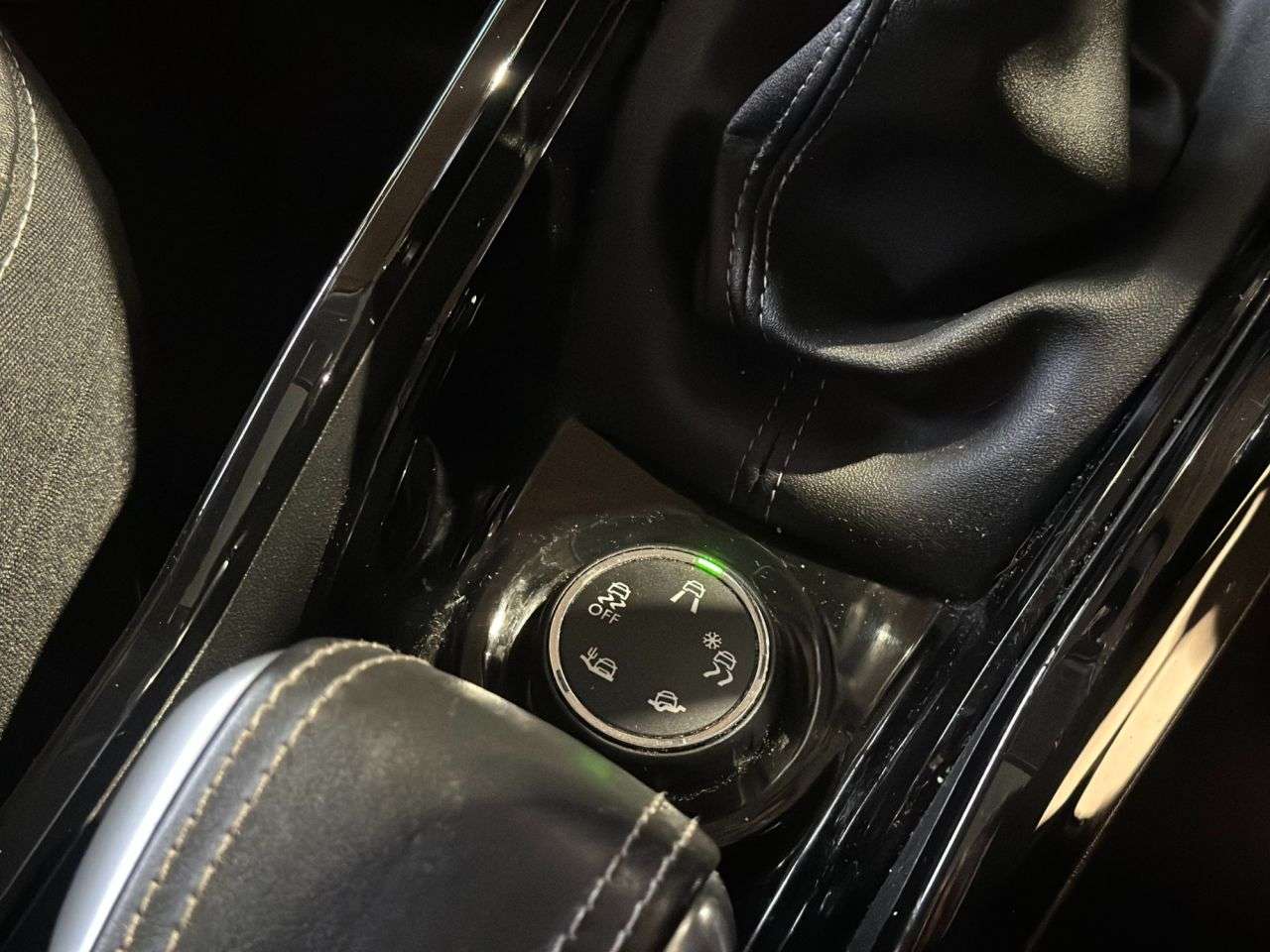 2019 PEUGEOT 2008 2019 PEUGEOT 2008