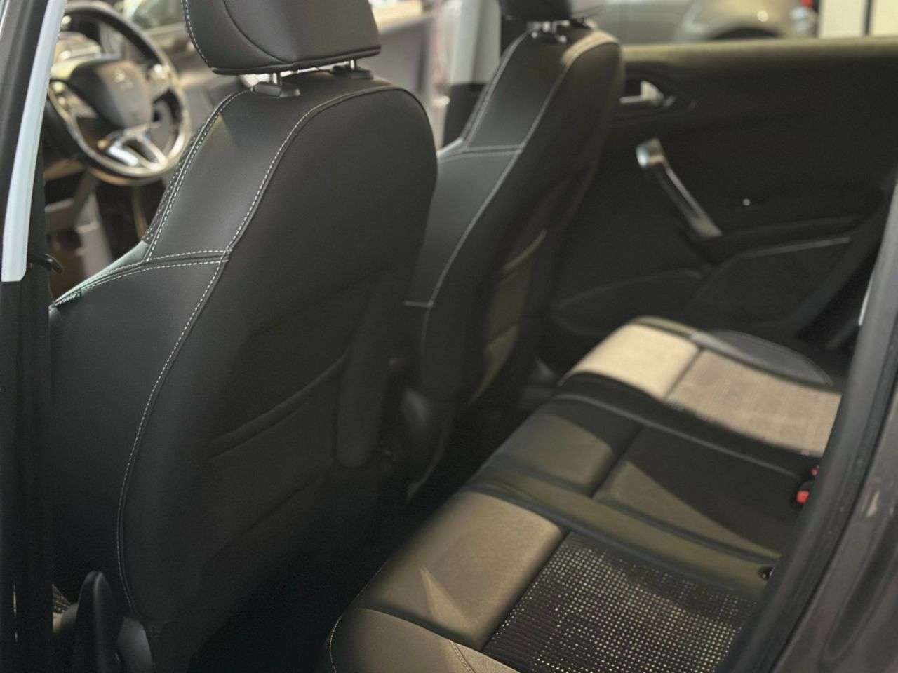 2019 PEUGEOT 2008 2019 PEUGEOT 2008