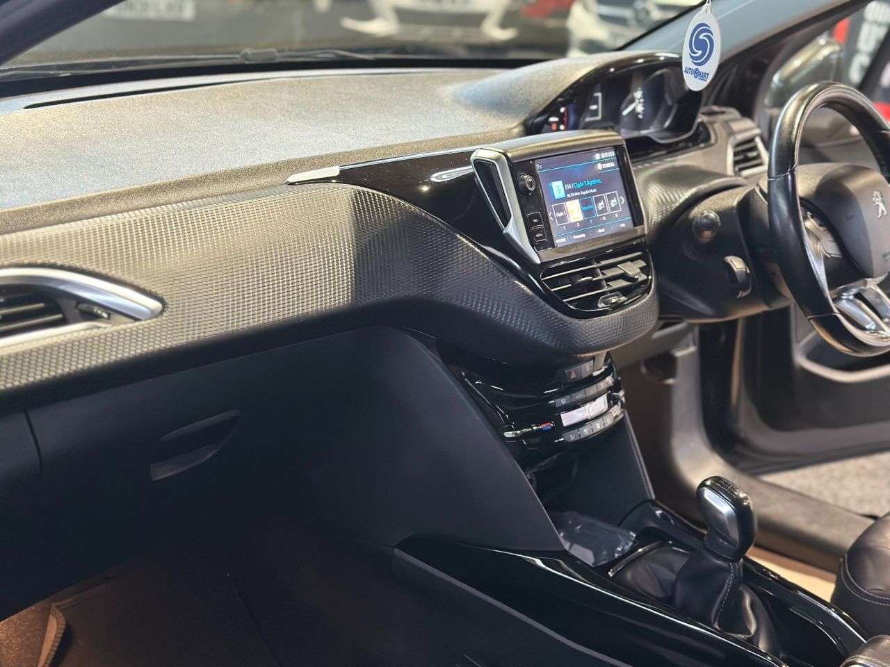 2019 PEUGEOT 2008 2019 PEUGEOT 2008