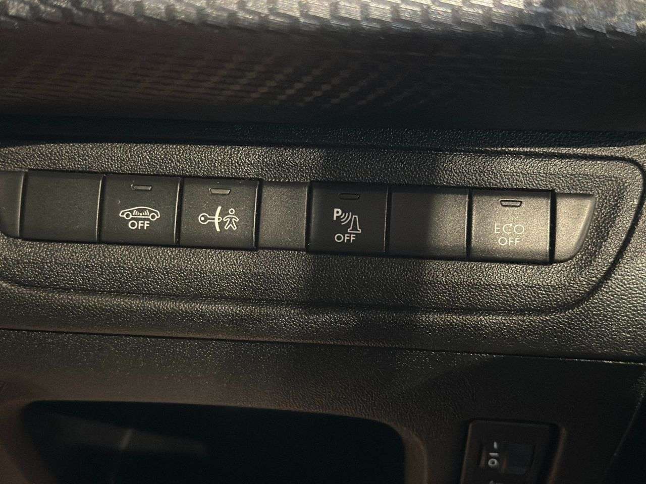 2019 PEUGEOT 2008 2019 PEUGEOT 2008