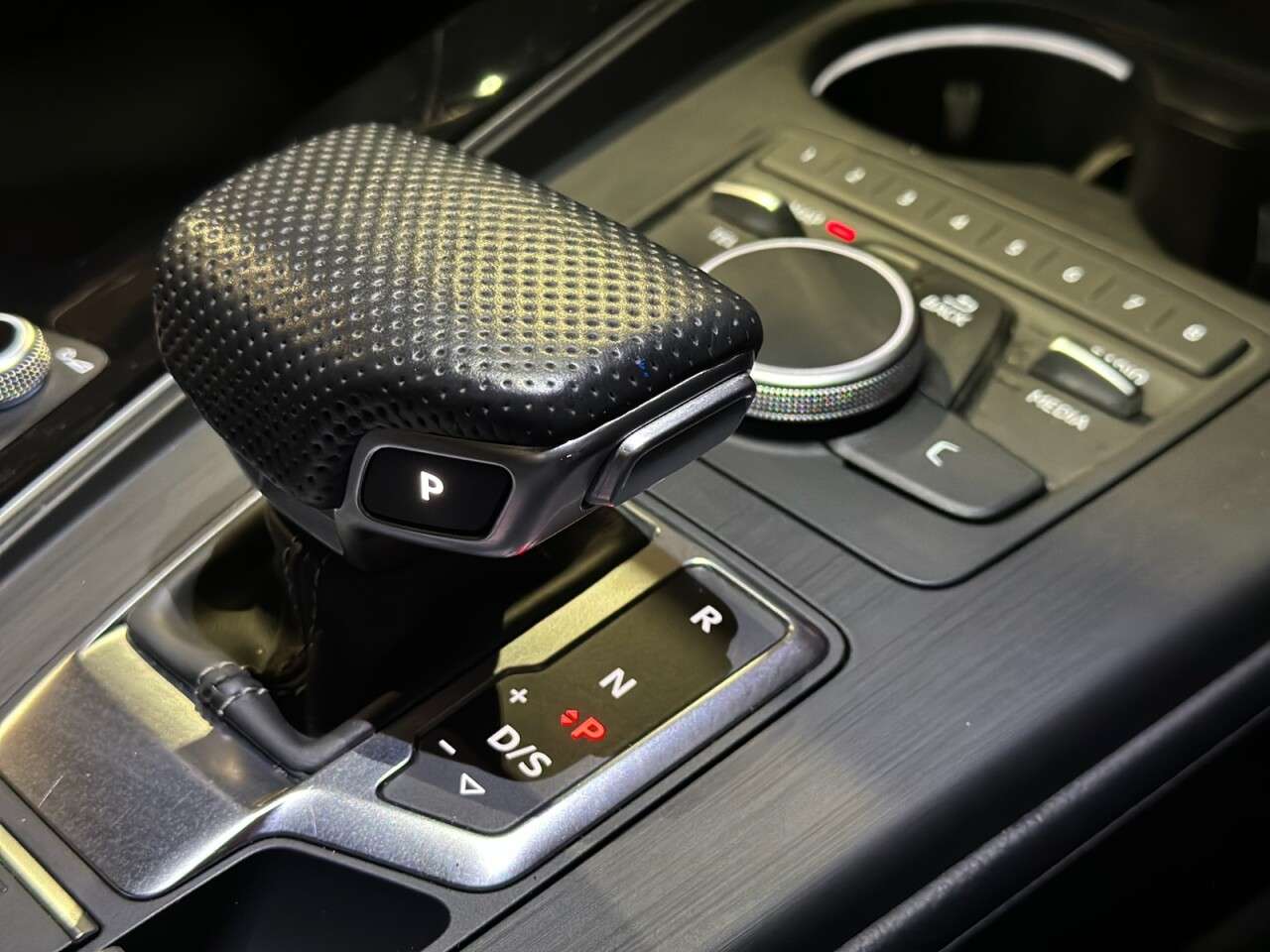 2018 AUDI A4 AVANT 2018 AUDI A4 AVANT