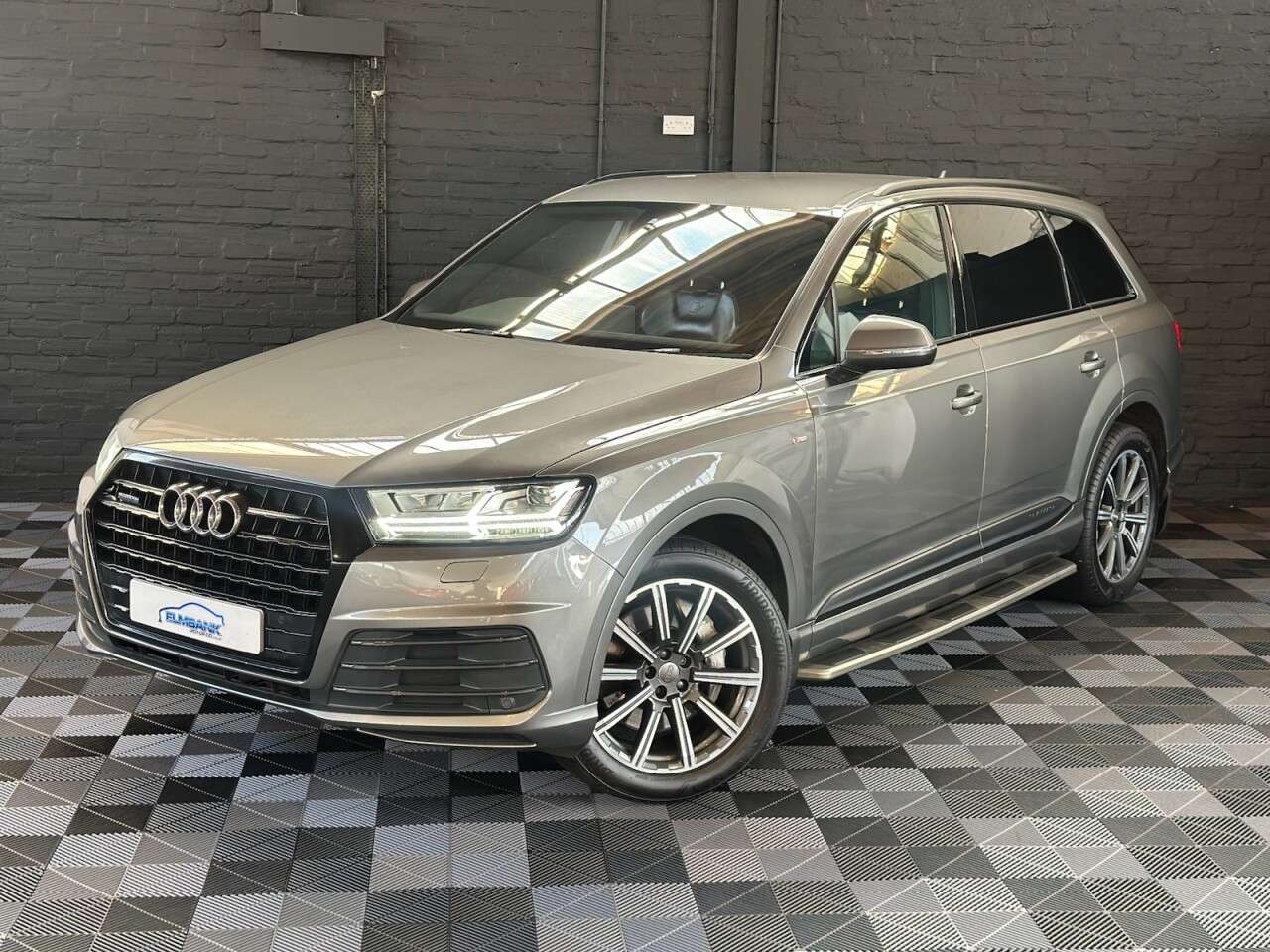 0 AUDI Q7 0 AUDI Q7