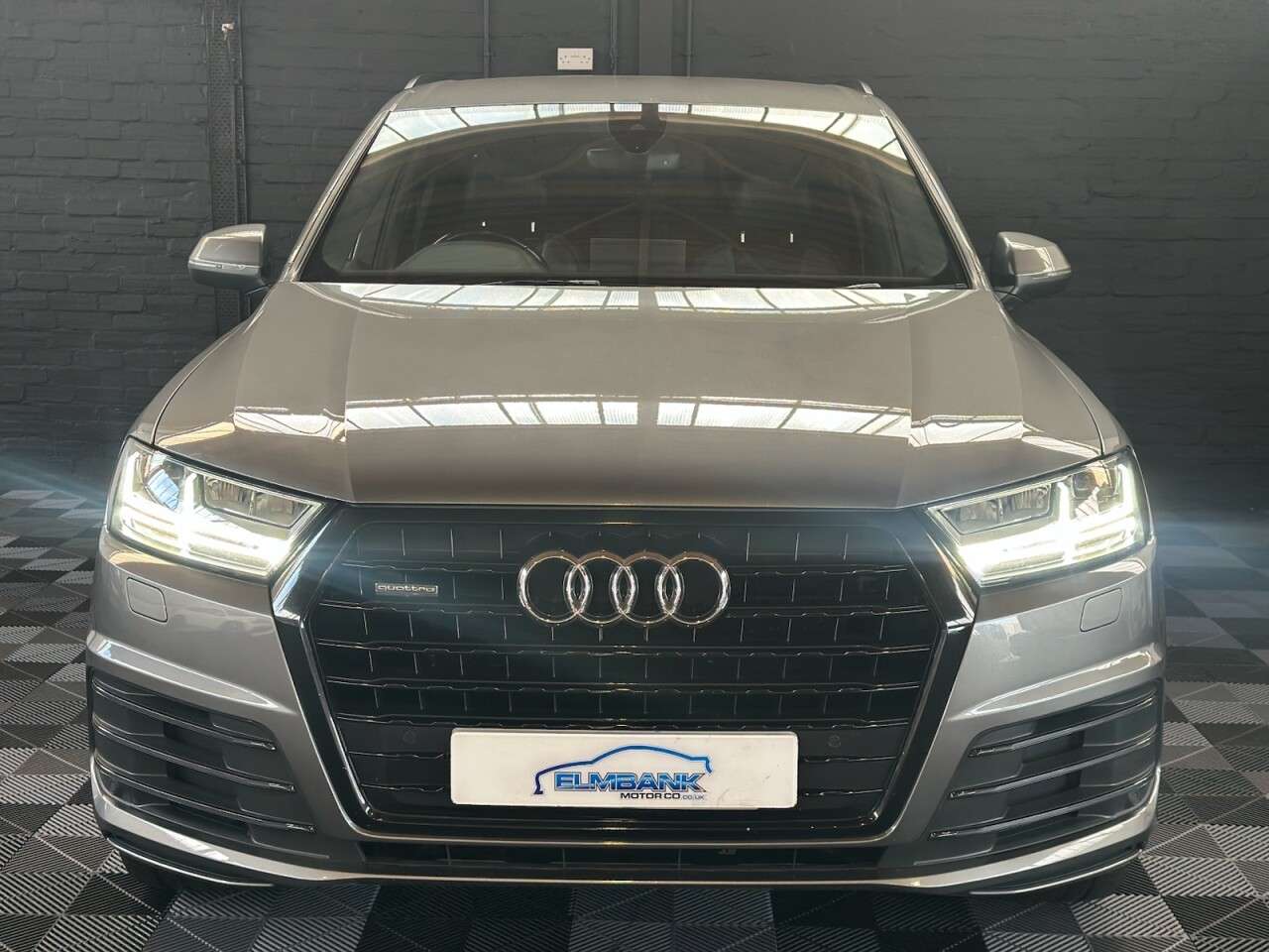 0 AUDI Q7 0 AUDI Q7