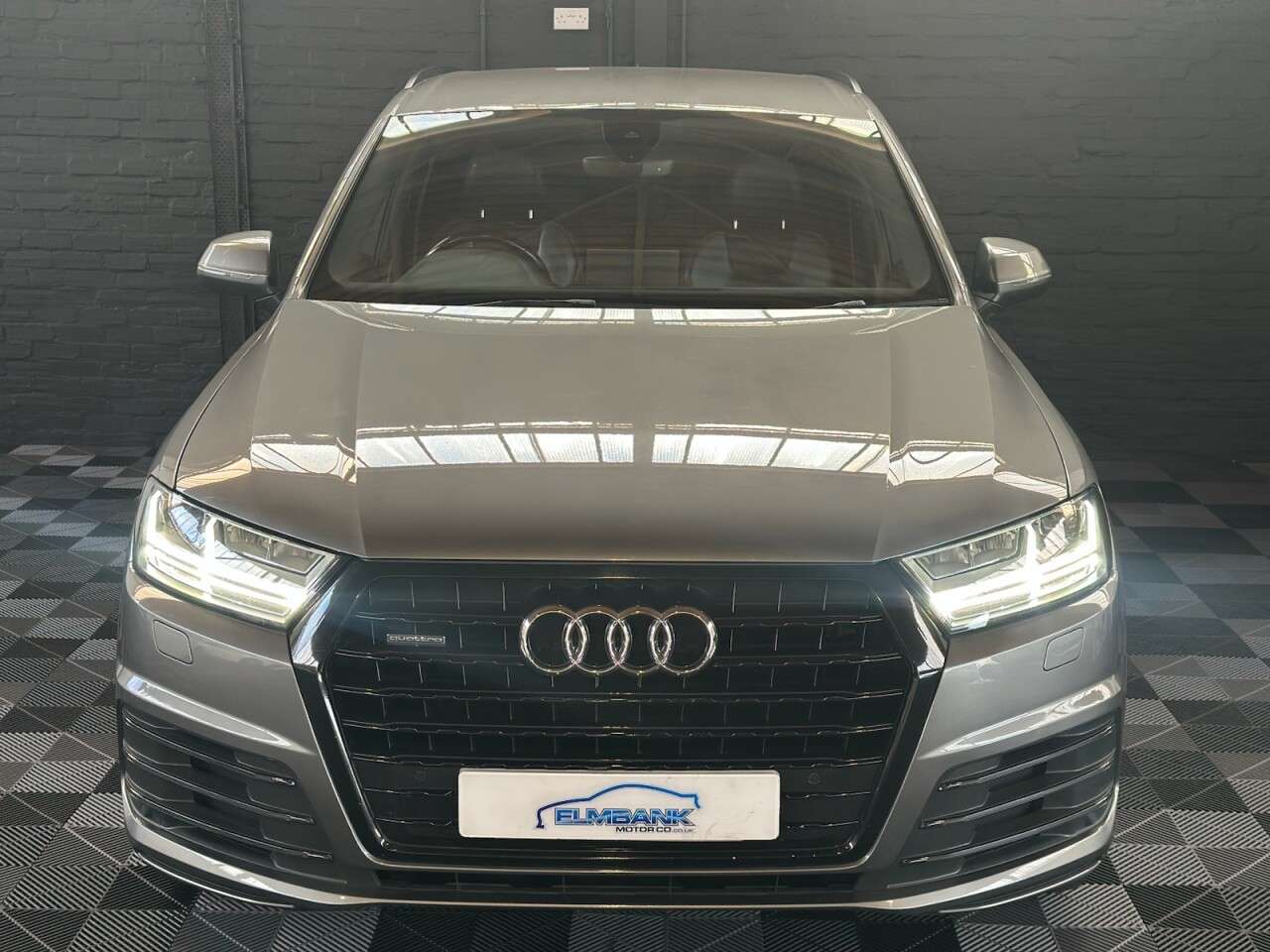 0 AUDI Q7 0 AUDI Q7