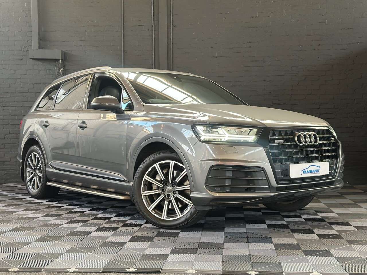 0 AUDI Q7 0 AUDI Q7