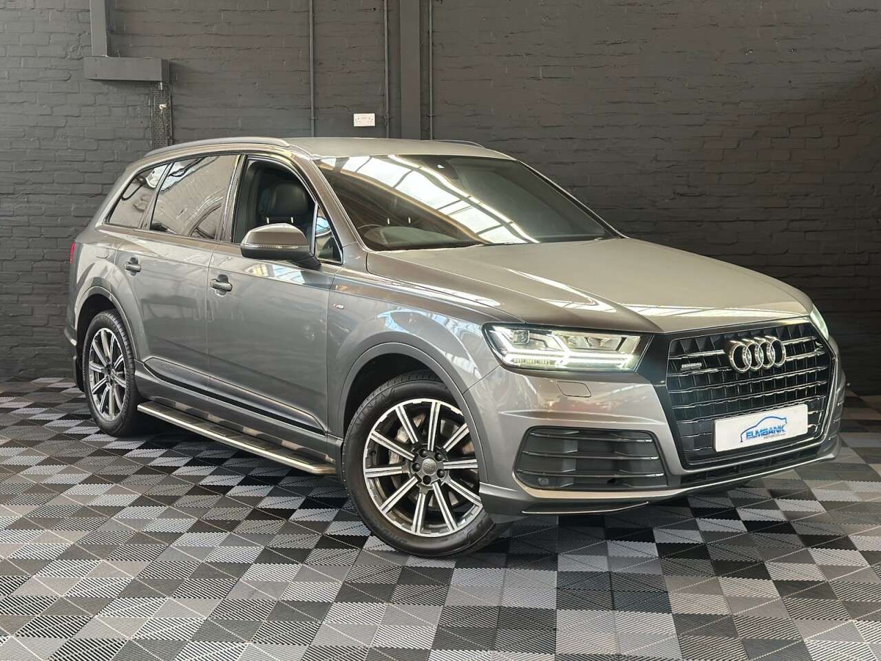 0 AUDI Q7 0 AUDI Q7