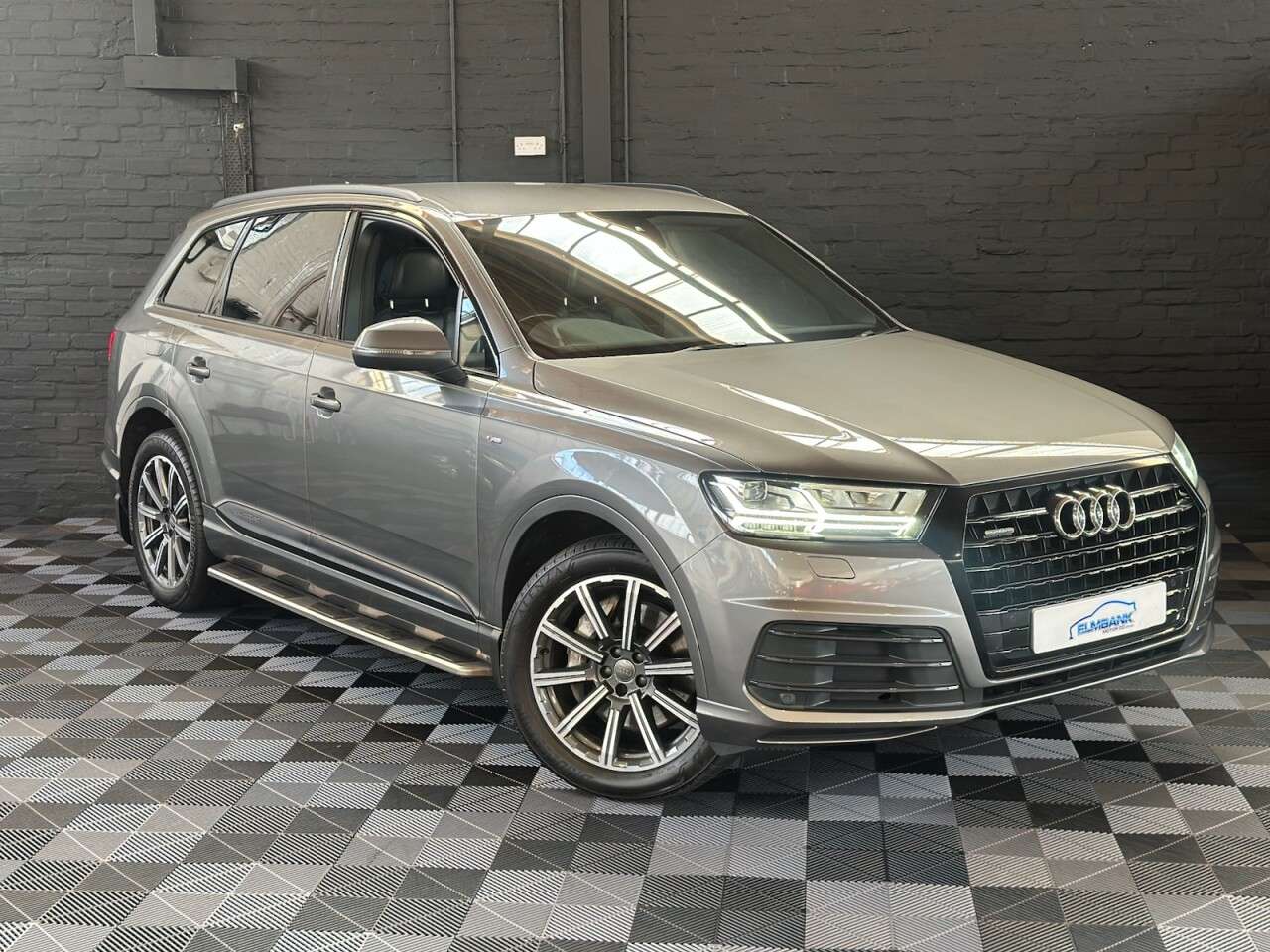 0 AUDI Q7 0 AUDI Q7