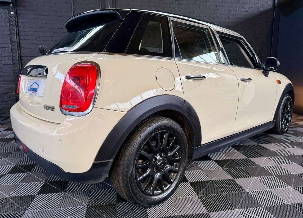 2017 MINI HATCH 2017 MINI HATCH