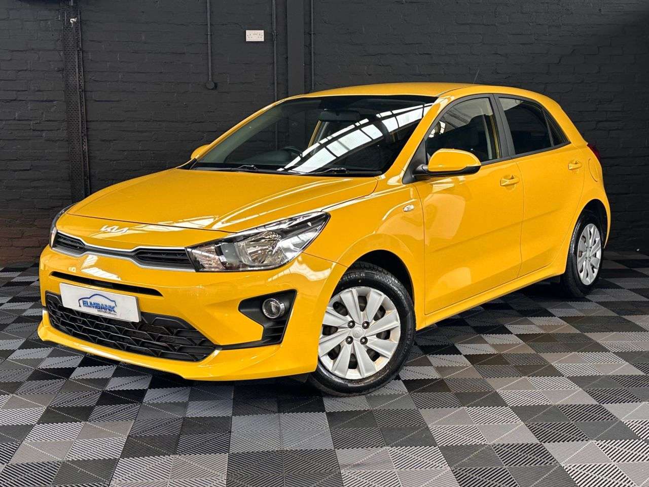 A 2022 KIA RIO 1.2 1 Hatchback 5dr Petrol Manual Euro 6 (s/s) (83 bhp) 2 KEYS - FSH - 2022 A 2022 KIA RIO 1.2 1 Hatchback 5dr Petrol Manual Euro 6 (s/s) (83 bhp) 2 KEYS - FSH - 2022