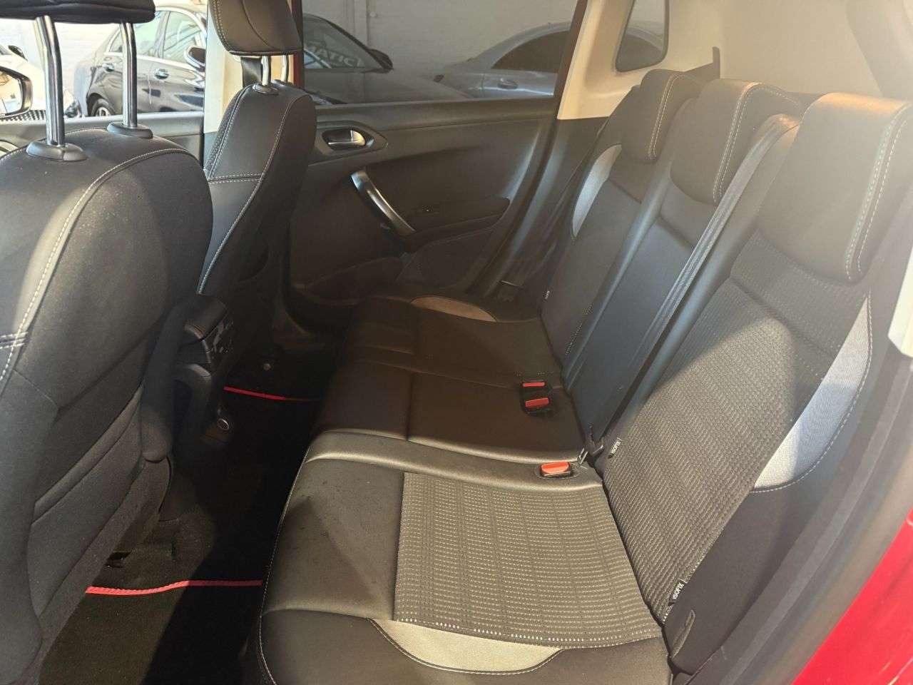 2016 PEUGEOT 2008 2016 PEUGEOT 2008