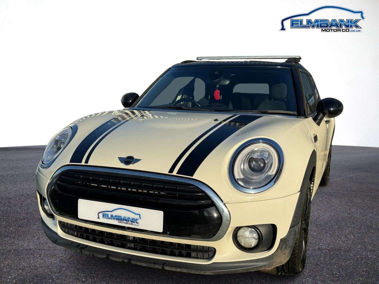 A 2017 MINI CLUBMAN 2.0 Cooper D (Black Pack) Estate 6dr Diesel Auto Euro 6 (s/s) (150 ps) ONLY A 2017 MINI CLUBMAN 2.0 Cooper D (Black Pack) Estate 6dr Diesel Auto Euro 6 (s/s) (150 ps) ONLY