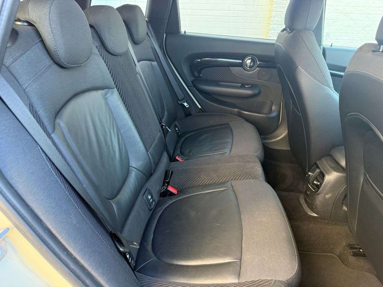 2017 MINI CLUBMAN 2017 MINI CLUBMAN