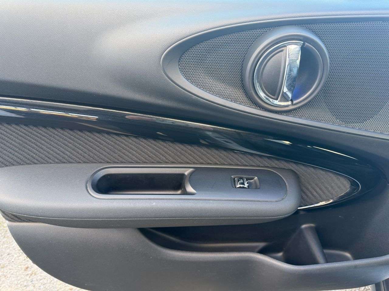 2017 MINI CLUBMAN 2017 MINI CLUBMAN