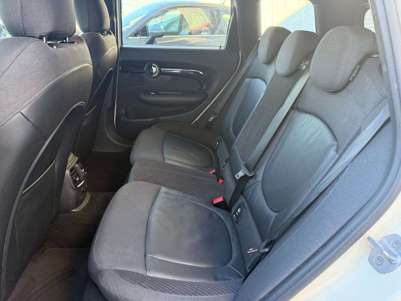 2017 MINI CLUBMAN 2017 MINI CLUBMAN