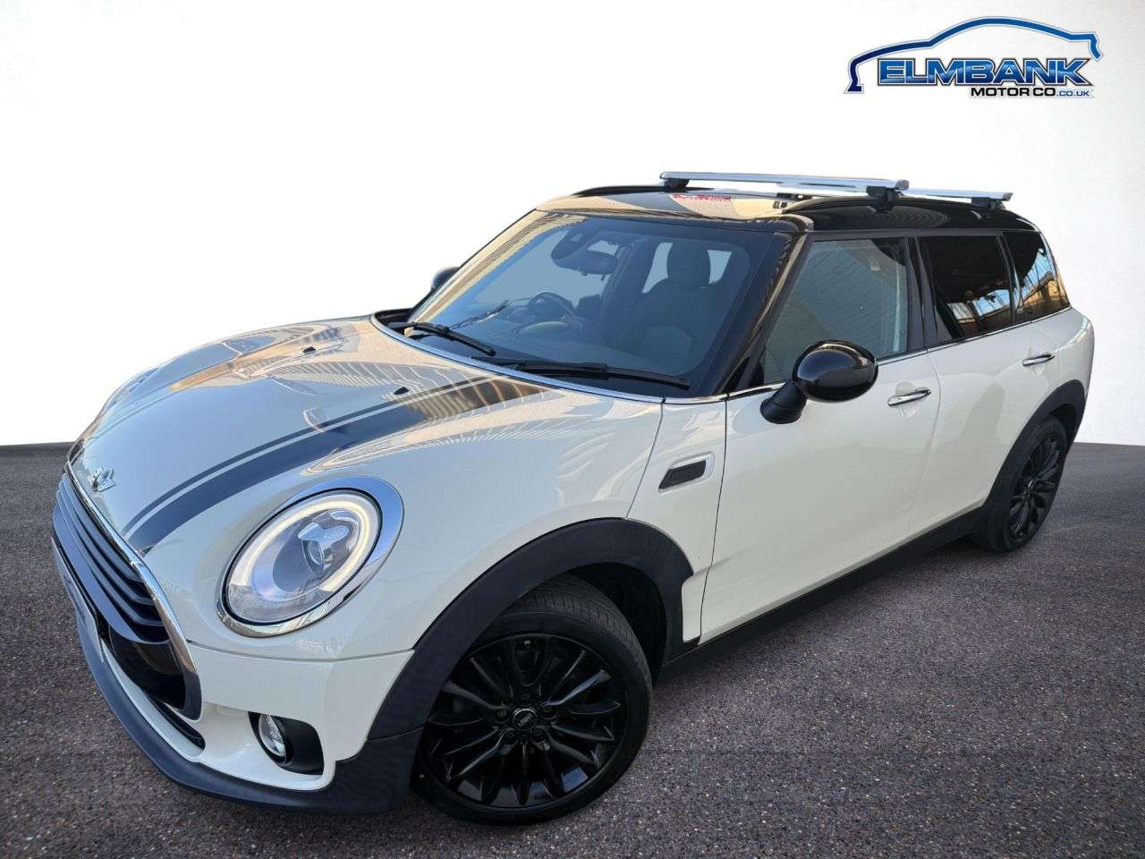 A 2017 MINI CLUBMAN 2.0 Cooper D (Black Pack) Estate 6dr Diesel Auto Euro 6 (s/s) (150 ps) ONLY A 2017 MINI CLUBMAN 2.0 Cooper D (Black Pack) Estate 6dr Diesel Auto Euro 6 (s/s) (150 ps) ONLY