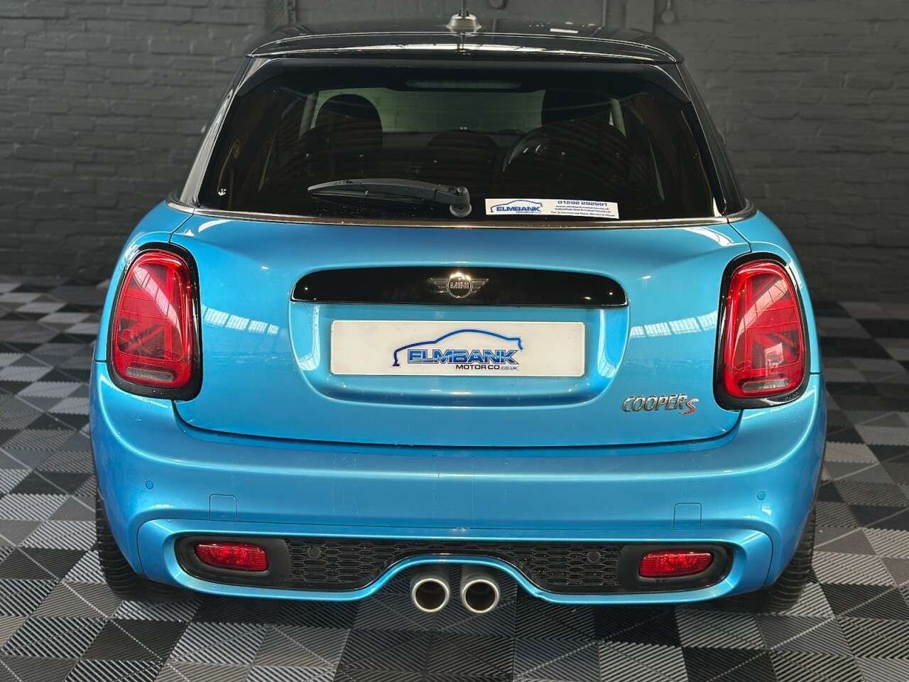 0 MINI HATCH 0 MINI HATCH