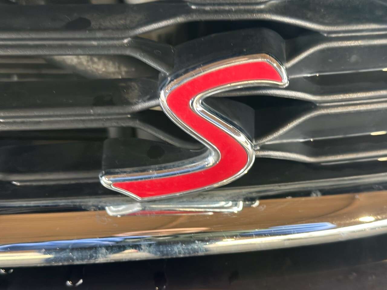 0 MINI HATCH 0 MINI HATCH