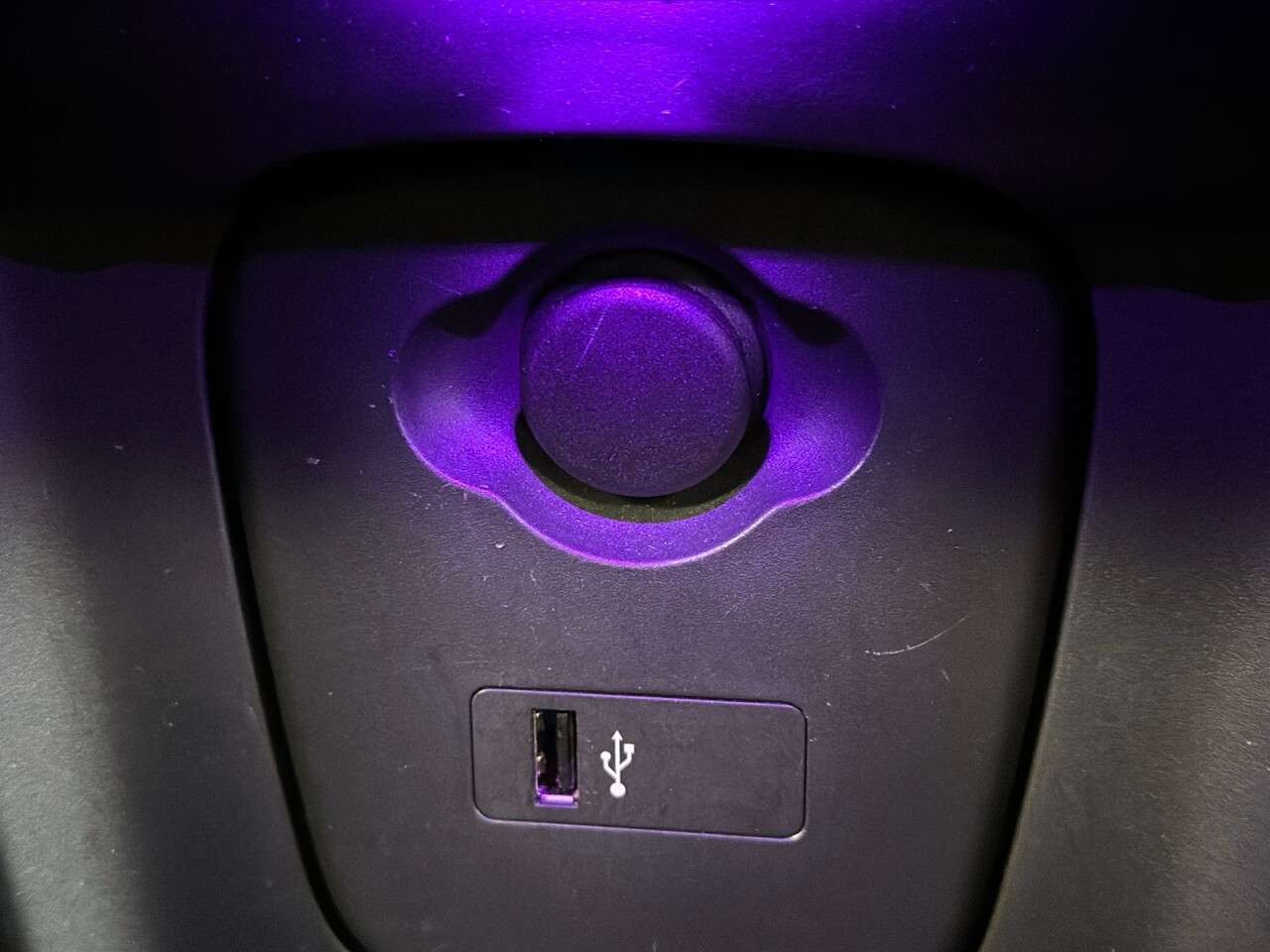 0 MINI HATCH 0 MINI HATCH