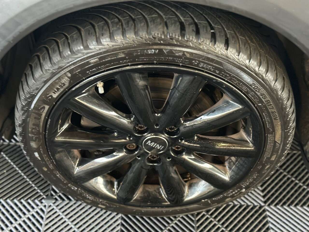 0 MINI HATCH 0 MINI HATCH