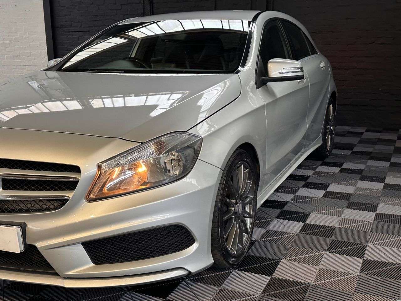 A 2014 MERCEDES-BENZ A-CLASS 1.6 A200 AMG Sport Hatchback 5dr Petrol 7G-DCT Euro 6 (s/s) (156 ps) 2 KEYS A 2014 MERCEDES-BENZ A-CLASS 1.6 A200 AMG Sport Hatchback 5dr Petrol 7G-DCT Euro 6 (s/s) (156 ps) 2 KEYS