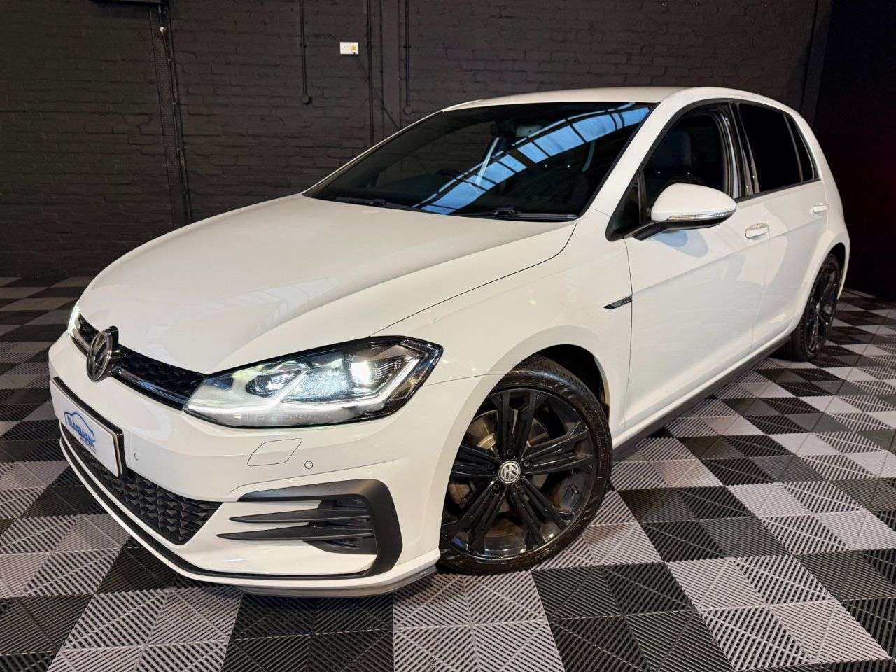 A 0 VOLKSWAGEN GOLF 2.0 TDI BlueMotion Tech GTD Hatchback 5dr Diesel DSG Euro 6 (s/s) (184 ps) A 0 VOLKSWAGEN GOLF 2.0 TDI BlueMotion Tech GTD Hatchback 5dr Diesel DSG Euro 6 (s/s) (184 ps)