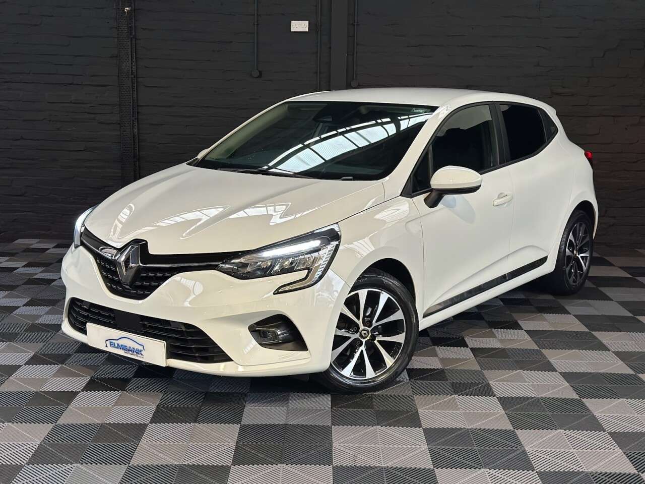 A 2021 RENAULT CLIO 1.0 TCe Iconic Hatchback 5dr Petrol Manual Euro 6 (s/s) (90 ps) ULEZ COMPLI A 2021 RENAULT CLIO 1.0 TCe Iconic Hatchback 5dr Petrol Manual Euro 6 (s/s) (90 ps) ULEZ COMPLI