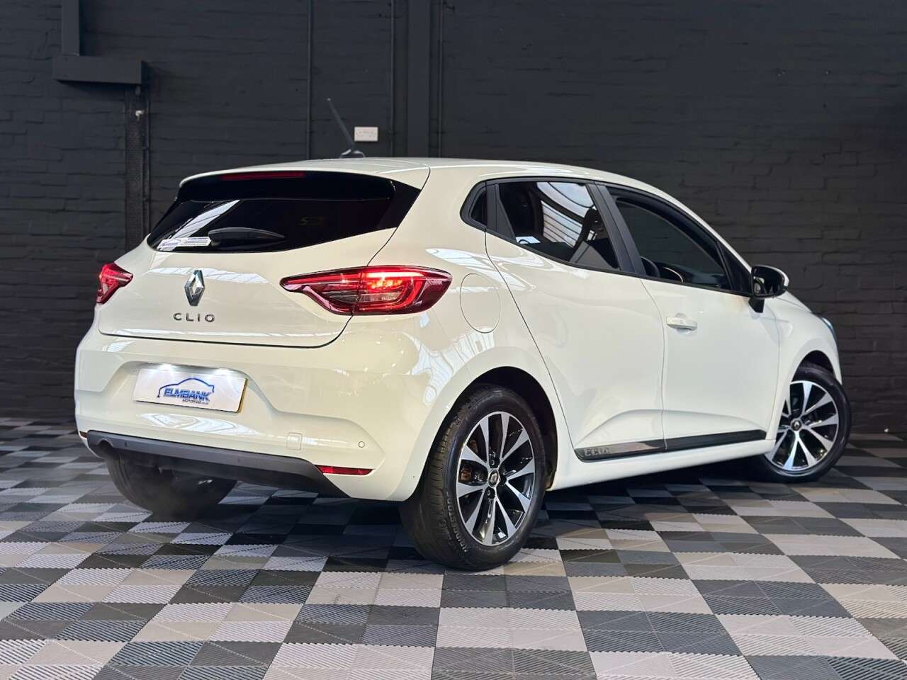 2021 RENAULT CLIO 2021 RENAULT CLIO