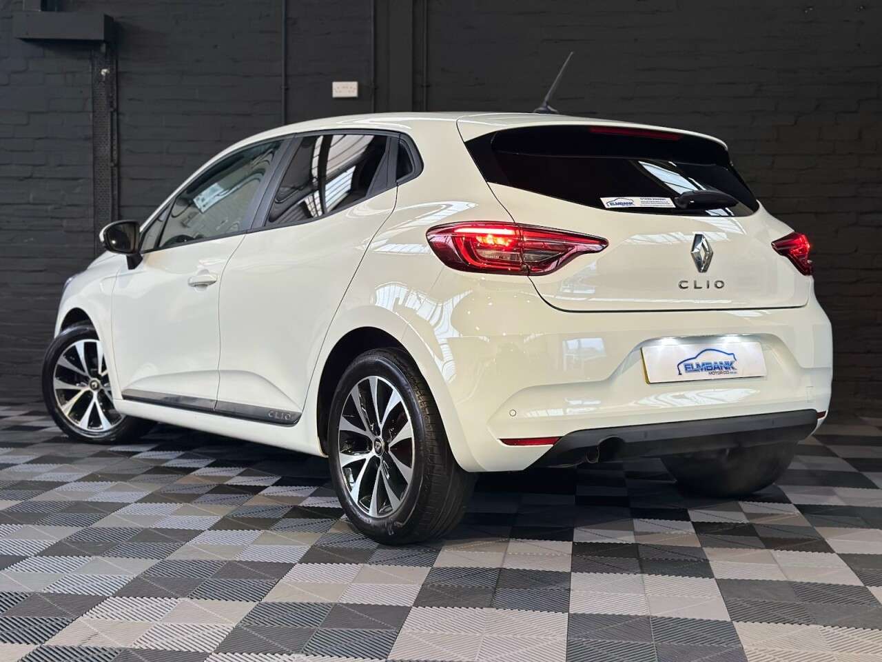 2021 RENAULT CLIO 2021 RENAULT CLIO