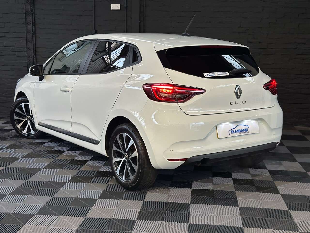 2021 RENAULT CLIO 2021 RENAULT CLIO