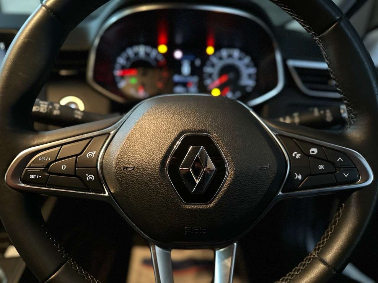 2021 RENAULT CLIO 2021 RENAULT CLIO