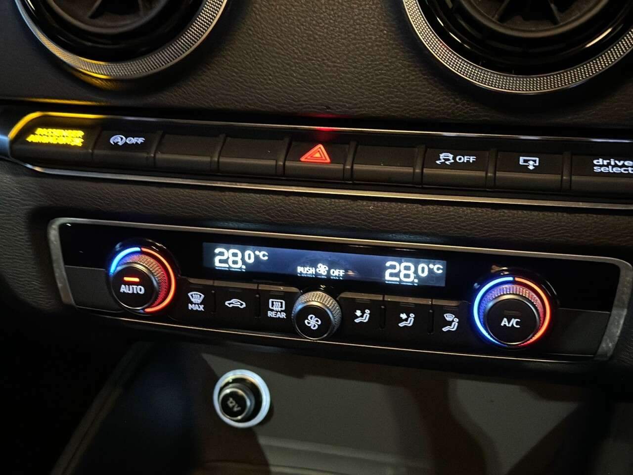 2016 AUDI A3 2016 AUDI A3