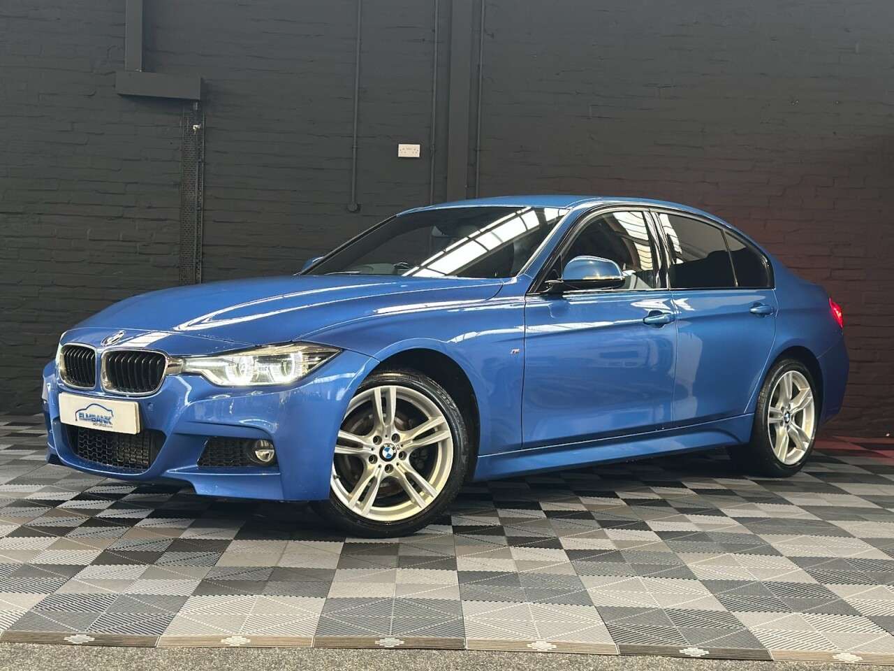 A 0 BMW 3 SERIES 3.0 330d M Sport Saloon 4dr Diesel Auto xDrive Euro 6 (s/s) (258 ps) 3.0 TU A 0 BMW 3 SERIES 3.0 330d M Sport Saloon 4dr Diesel Auto xDrive Euro 6 (s/s) (258 ps) 3.0 TU