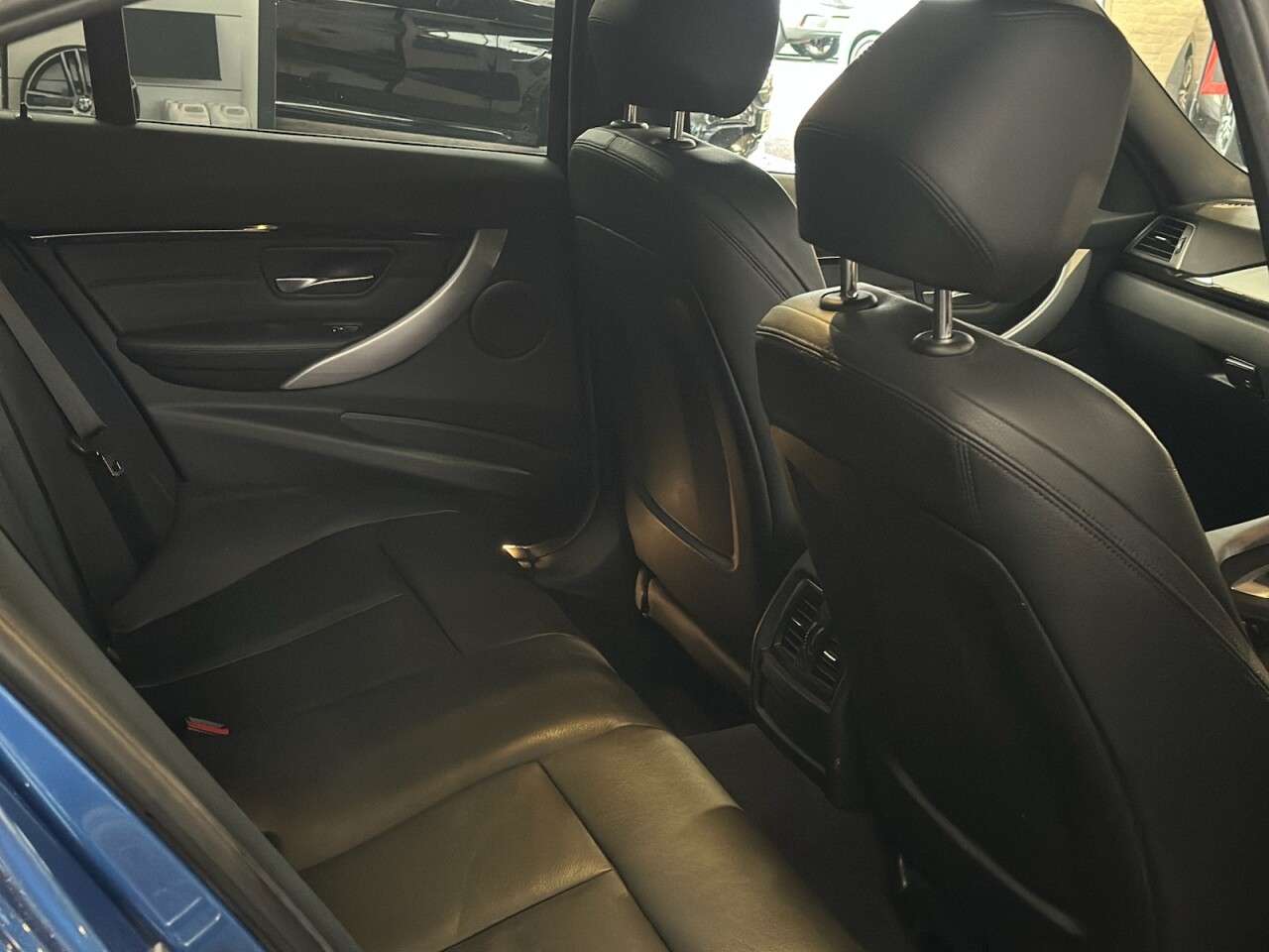 0 BMW 3 SERIES 0 BMW 3 SERIES