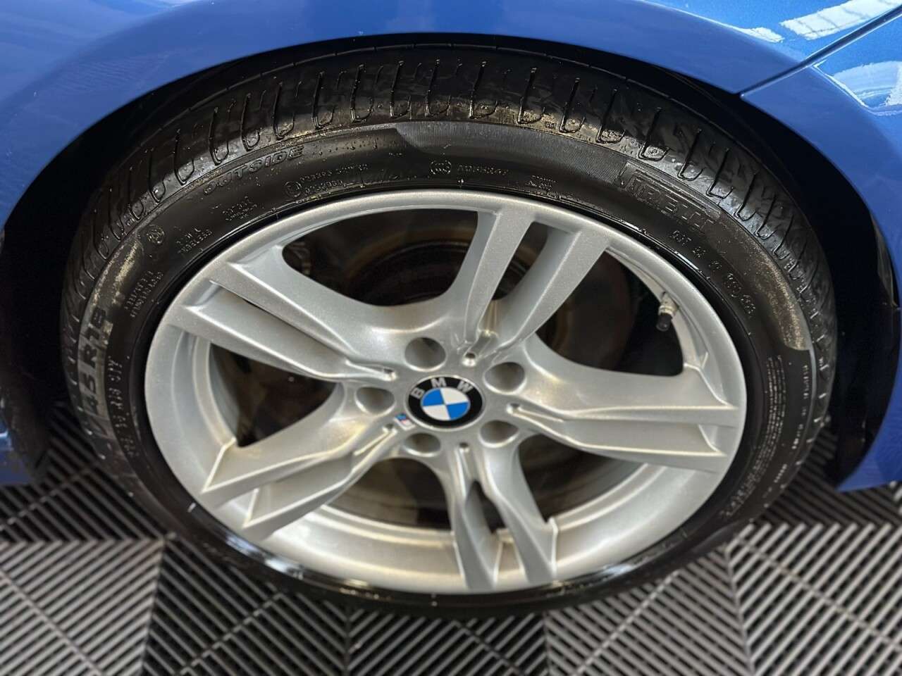 0 BMW 3 SERIES 0 BMW 3 SERIES