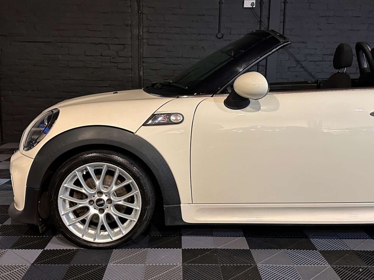 0 MINI ROADSTER 0 MINI ROADSTER