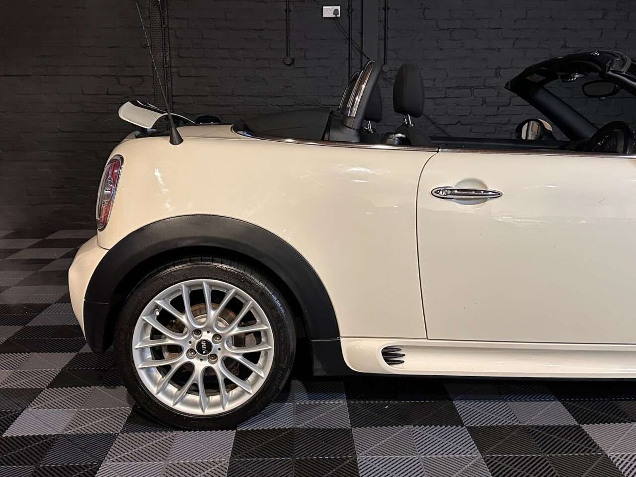 0 MINI ROADSTER 0 MINI ROADSTER