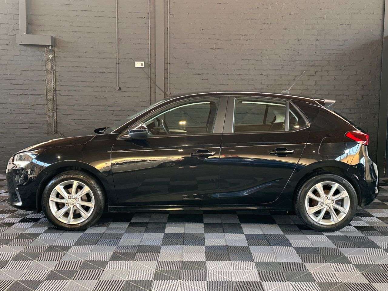 A 0 VAUXHALL CORSA 1.2 SE Hatchback 5dr Petrol Manual Euro 6 (75 ps) FULL SERVICE HISTORY - 3 A 0 VAUXHALL CORSA 1.2 SE Hatchback 5dr Petrol Manual Euro 6 (75 ps) FULL SERVICE HISTORY - 3