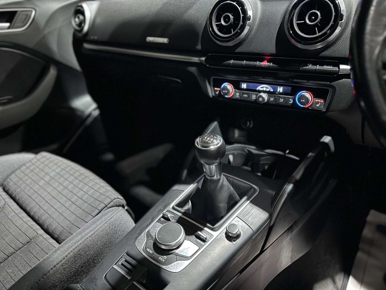 2016 AUDI A3 2016 AUDI A3