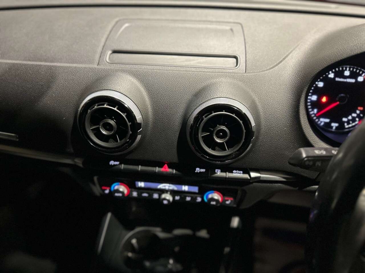 2016 AUDI A3 2016 AUDI A3