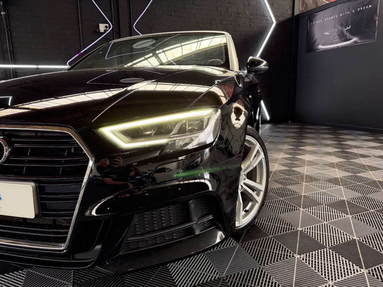 A 2017 AUDI A3 CABRIOLET 2.0 TDI S line Convertible 2dr Diesel Manual quattro Euro 6 (s/s) (150 ps) A 2017 AUDI A3 CABRIOLET 2.0 TDI S line Convertible 2dr Diesel Manual quattro Euro 6 (s/s) (150 ps)