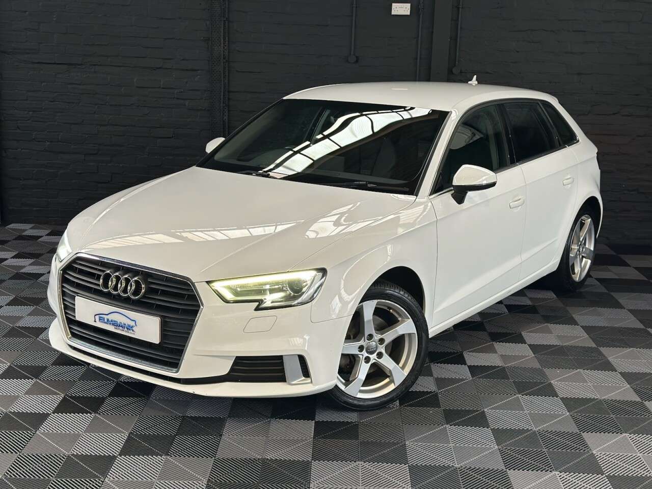 A 2017 AUDI A3 1.4 TFSI CoD Sport Sportback 5dr Petrol Manual Euro 6 (s/s) (150 ps) A 2017 AUDI A3 1.4 TFSI CoD Sport Sportback 5dr Petrol Manual Euro 6 (s/s) (150 ps)