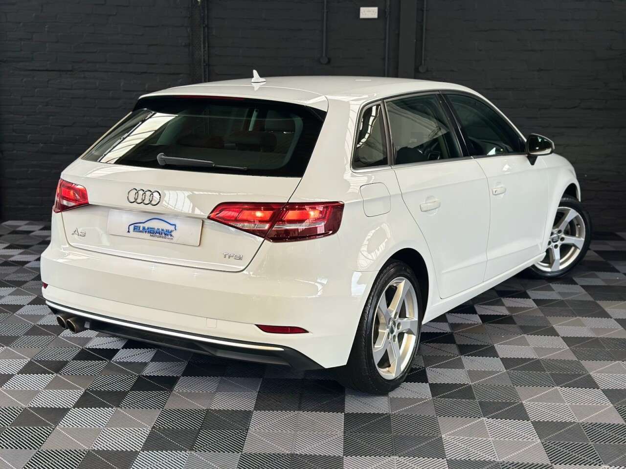2017 AUDI A3 2017 AUDI A3