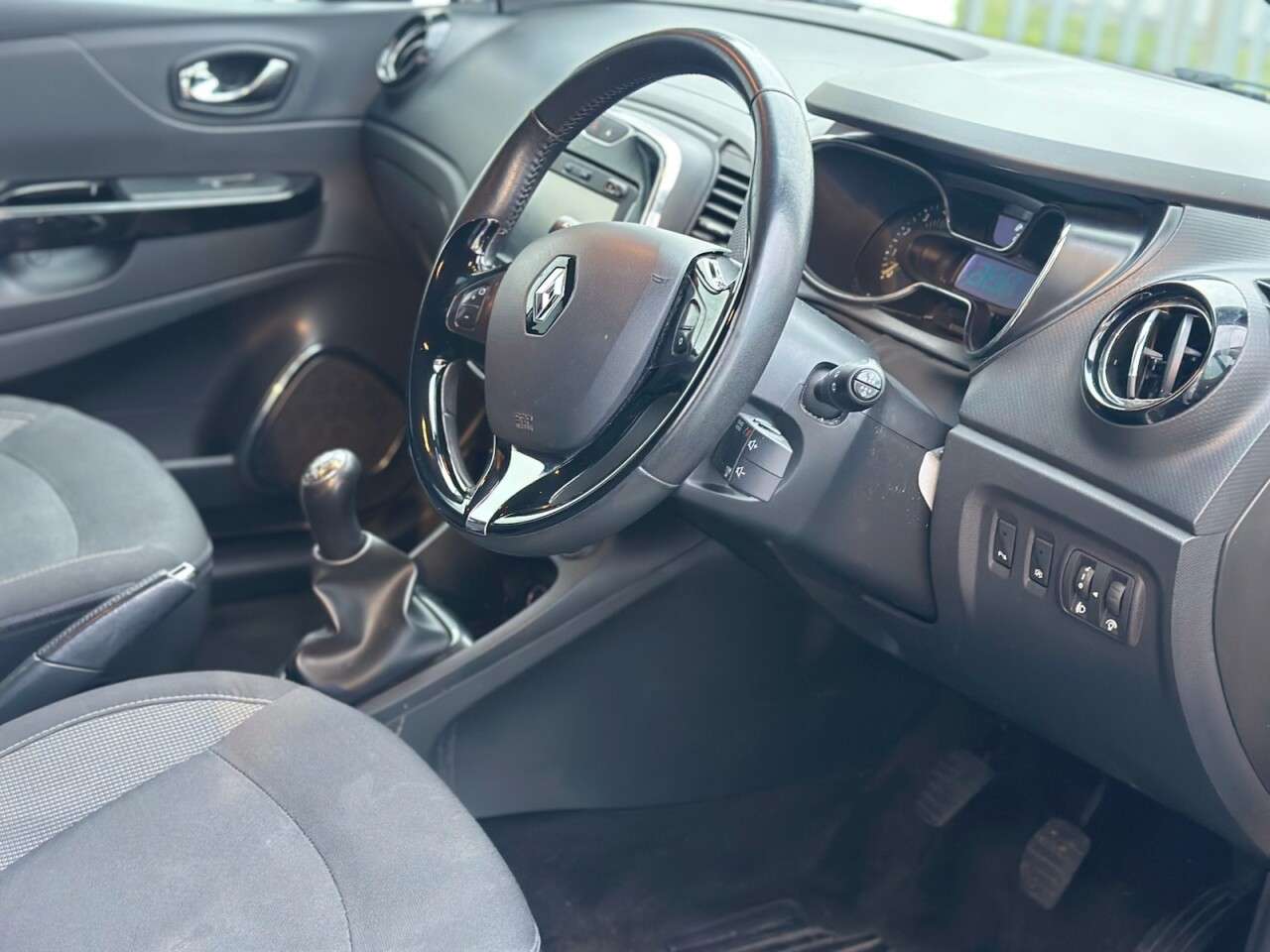 2015 RENAULT CAPTUR 2015 RENAULT CAPTUR