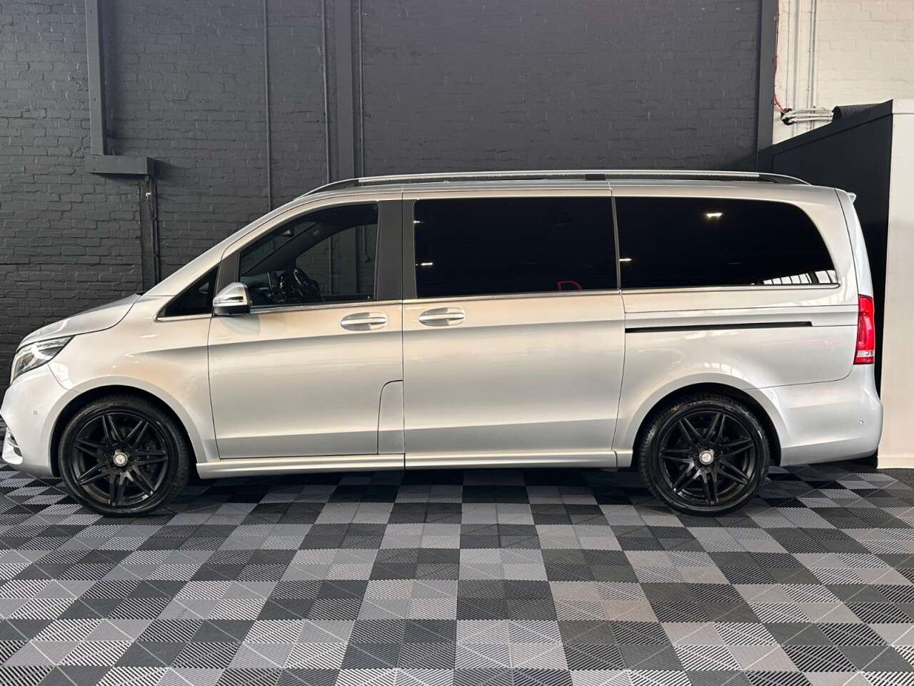 A 2017 MERCEDES-BENZ V-CLASS 2.2 V250d AMG Line MPV 5dr Diesel G-Tronic+ Euro 6 (s/s) 8 Seat LWB (190 ps A 2017 MERCEDES-BENZ V-CLASS 2.2 V250d AMG Line MPV 5dr Diesel G-Tronic+ Euro 6 (s/s) 8 Seat LWB (190 ps
