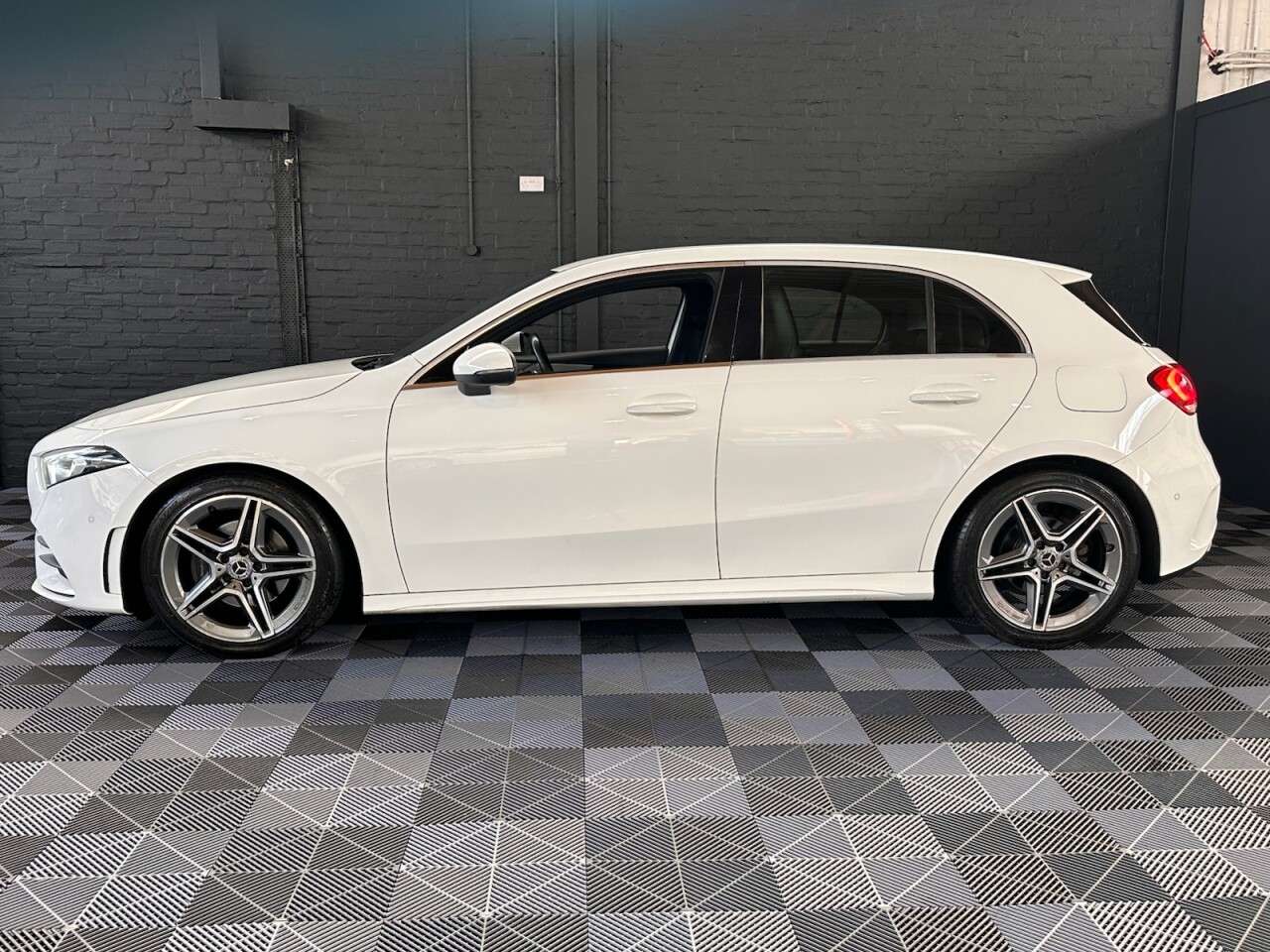 A 2018 MERCEDES-BENZ A-CLASS 1.5 A180d AMG Line (Executive) Hatchback 5dr Diesel 7G-DCT Euro 6 (s/s) (11 A 2018 MERCEDES-BENZ A-CLASS 1.5 A180d AMG Line (Executive) Hatchback 5dr Diesel 7G-DCT Euro 6 (s/s) (11