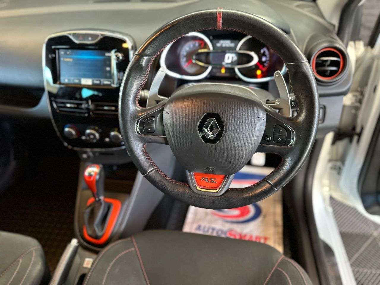 2014 RENAULT CLIO 2014 RENAULT CLIO