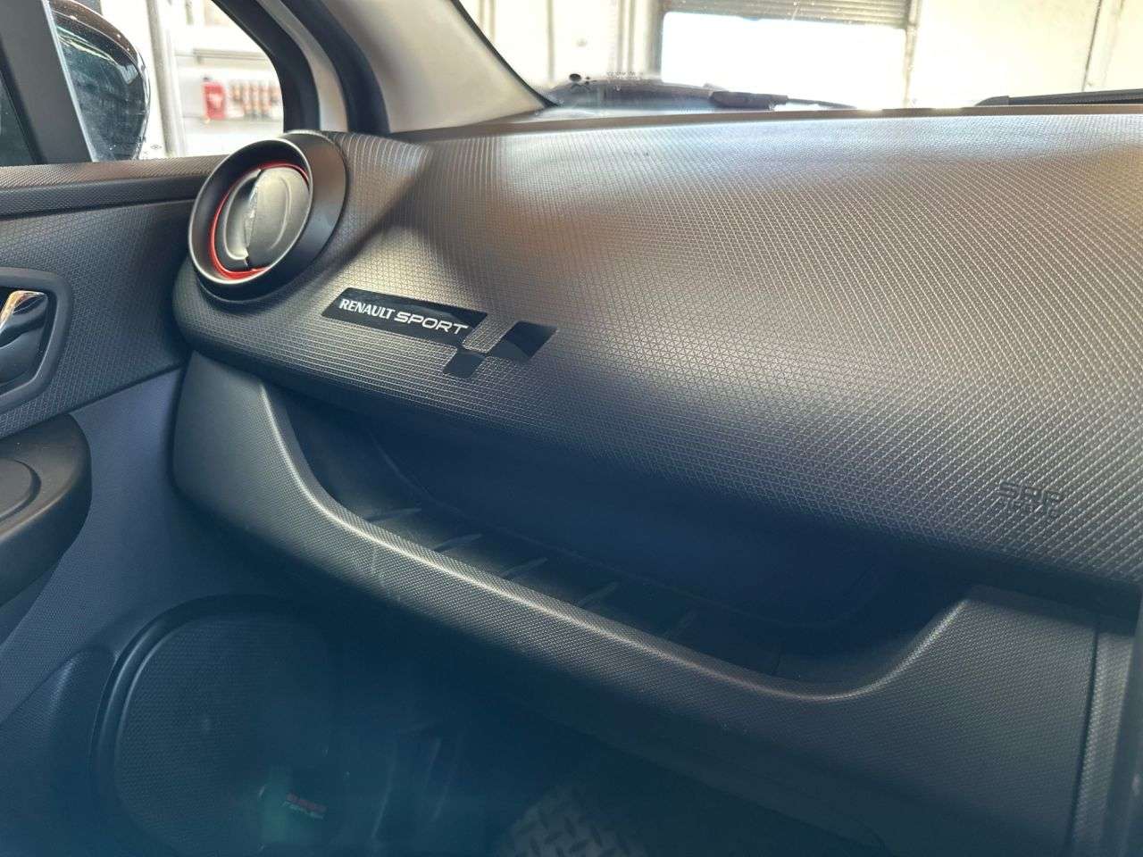 2014 RENAULT CLIO 2014 RENAULT CLIO